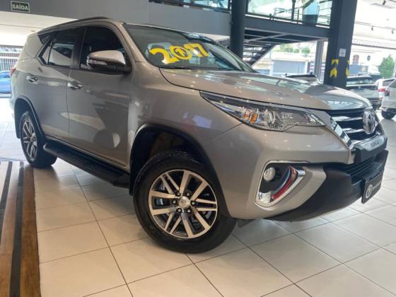TOYOTA HILUX SW4 2.7 SR 4X2 16V FLEX 4P AUTOMÁTICO